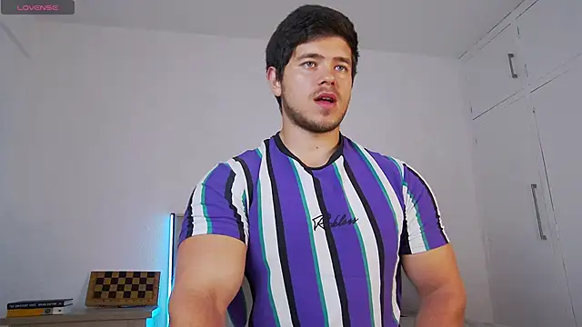 Snapshot of Arilas_ chatting on 7, 4, 2026 Arilas online show from 7, 4, 2026