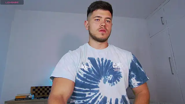 Snapshot of Arilas_ chatting on 14, 4, 2026 Arilas online show from 14, 4, 2026