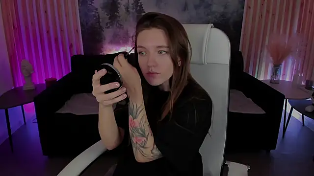 Snapshot of JennyDens chatting on 26, 2, 2025 JennyDens online show from 26, 2, 2025