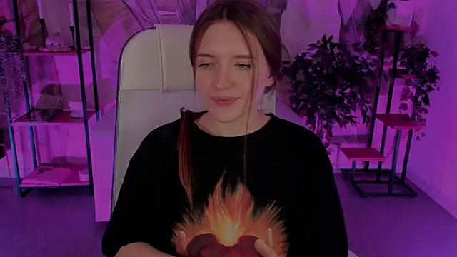 Snapshot of JennyDens chatting on 10, 3, 2025 JennyDens online show from 10, 3, 2025