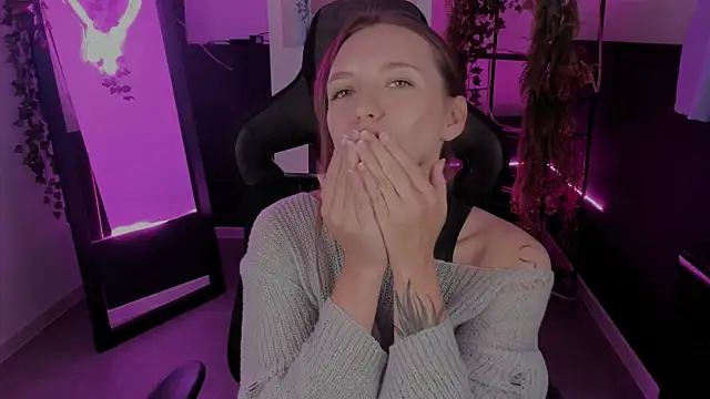 Snapshot of JennyDens chatting on 28, 9, 2025 JennyDens online show from 28, 9, 2025