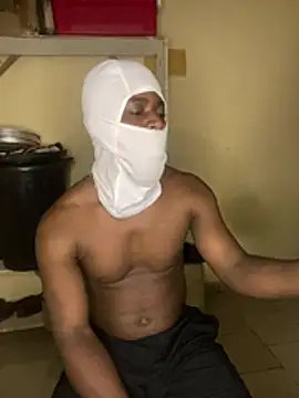 Snapshot of vannycov chatting on 18, 6, 2026 vannycov online show from 18, 6, 2026