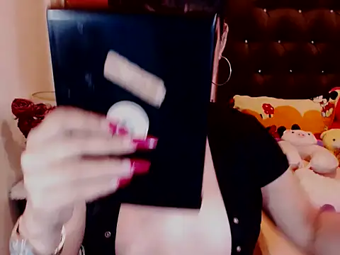 UnMarriedwifeTSX online show from 20, 3, 2025