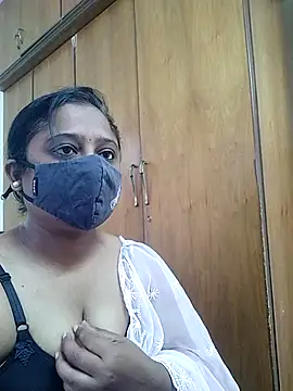 sexynayan23 online show from 24, 6, 2026