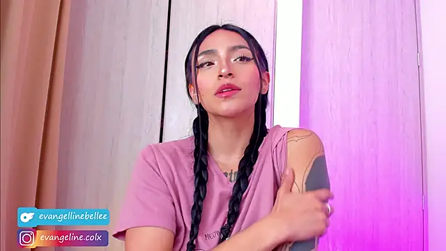 Evangeline Belle online show from 17, 12, 2025