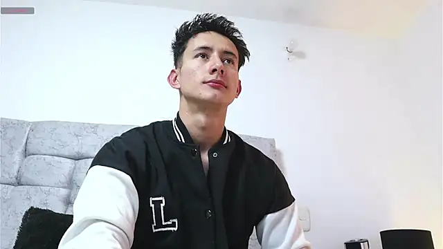  Alexxx online show from 4, 2, 2025