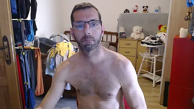 Snapshot of steph19x5 chatting on 5, 1, 2025 steph19x5 online show from 5, 1, 2025