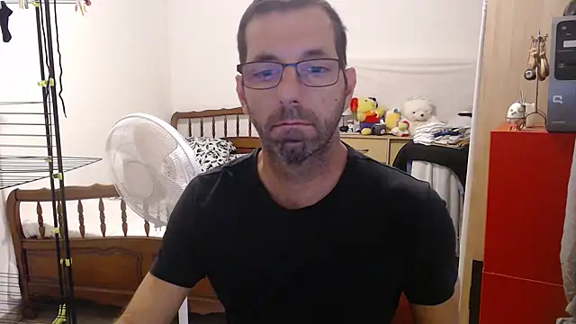 Snapshot of steph19x5 chatting on 10, 9, 2025 steph19x5 online show from 10, 9, 2025