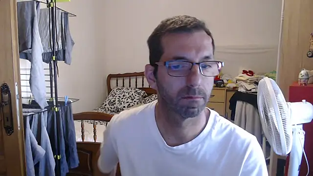 Snapshot of steph19x5 chatting on 1, 10, 2025 steph19x5 online show from 1, 10, 2025