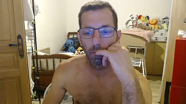 Snapshot of steph19x5 chatting on 9, 7, 2026 steph19x5 online show from 9, 7, 2026