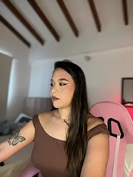 Little Amber6 online show from 24, 6, 2026