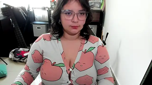 aika-dreams online show from 18, 11, 2025