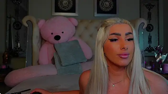 Squirt Tanya online show from 3, 2, 2025