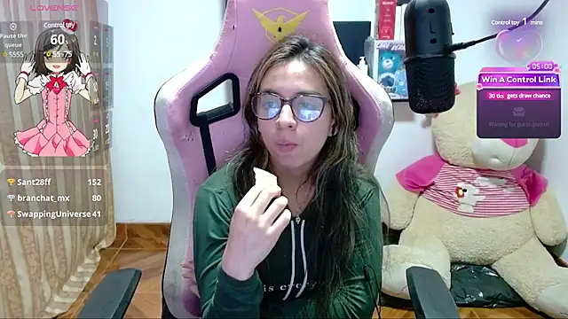 Snapshot of Maggie_Fox3 chatting on 7, 12, 2024 Maggie Fox3 online show from 7, 12, 2024