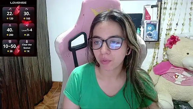 Snapshot of Maggie_Fox3 chatting on 19, 3, 2025 Maggie Fox3 online show from 19, 3, 2025