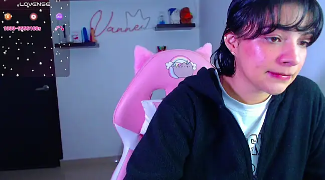 Vannessa  Shy online show from 8, 3, 2025