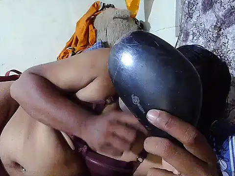 Snapshot of Alora-shine chatting on 28, 3, 2026 Alora-shine online show from 28, 3, 2026