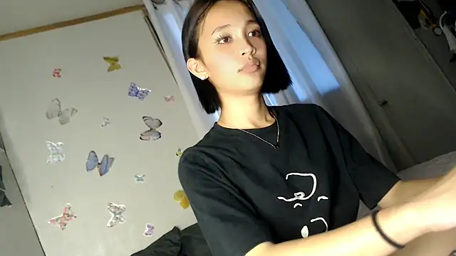 Snapshot of Angel_Morgan69 chatting on 5, 3, 2025 Angel Morgan69 online show from 5, 3, 2025