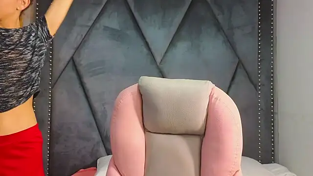 SexyLeilaa online show from 11, 3, 2025