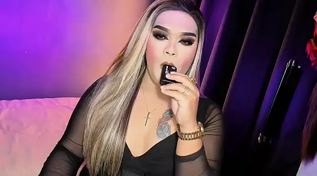 Snapshot of VictoriaEliz chatting on 17, 3, 2025 VictoriaEliz online show from 17, 3, 2025