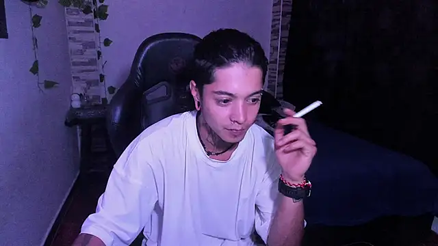 Snapshot of saad_man chatting on 26, 10, 2025 saad man online show from 26, 10, 2025