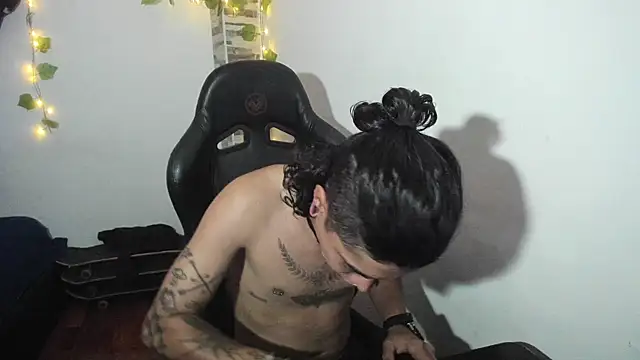 Snapshot of saad_man chatting on 21, 11, 2025 saad man online show from 21, 11, 2025