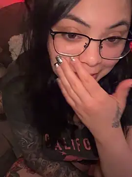 Snapshot of drizzypeach602 chatting on 8, 6, 2026 drizzypeach602 online show from 8, 6, 2026
