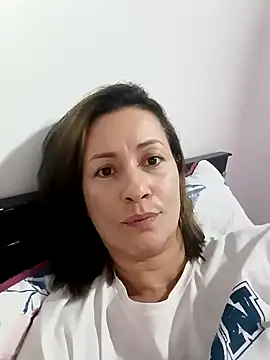 Snapshot of Verito_hot chatting on 1, 2, 2025 Verito hot online show from 1, 2, 2025
