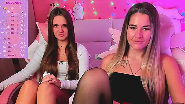Snapshot of ivannatompsonnn chatting on 8, 10, 2025 ivannatompsonnn online show from 8, 10, 2025