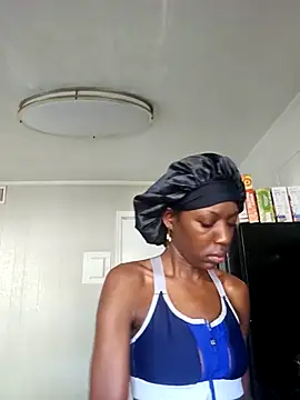 Snapshot of oliviaprettypussy chatting on 24, 4, 2026 oliviaprettypussy online show from 24, 4, 2026
