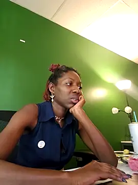 Snapshot of oliviaprettypussy chatting on 29, 4, 2026 oliviaprettypussy online show from 29, 4, 2026
