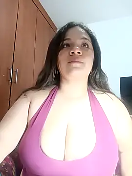 Snapshot of Van3orgasm4me chatting on 23, 9, 2025 Van3orgasm4me online show from 23, 9, 2025