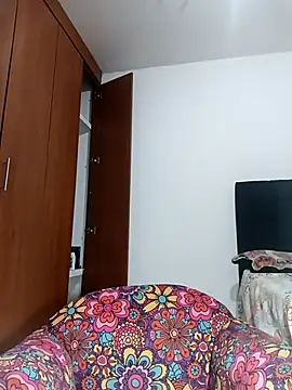 Snapshot of Van3orgasm4me chatting on 24, 9, 2025 Van3orgasm4me online show from 24, 9, 2025