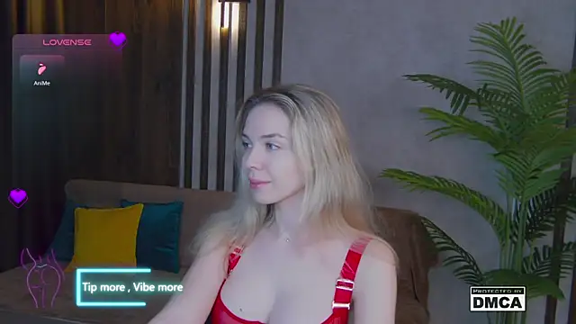 Snapshot of Holl1Would chatting on 27, 1, 2025 Holl1Would online show from 27, 1, 2025