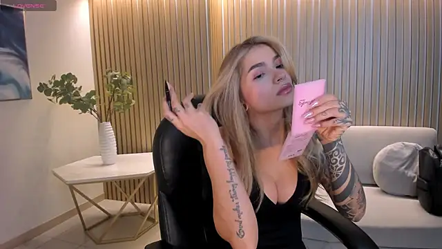 Snapshot of LexieWayne chatting on 26, 3, 2026 LexieWayne online show from 26, 3, 2026