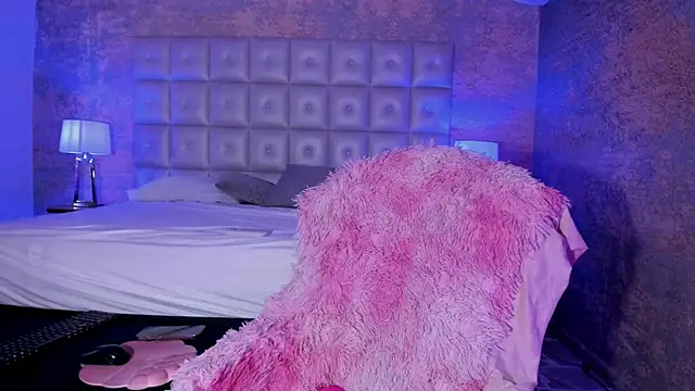 AntonellaRossi online show from 1, 12, 2025