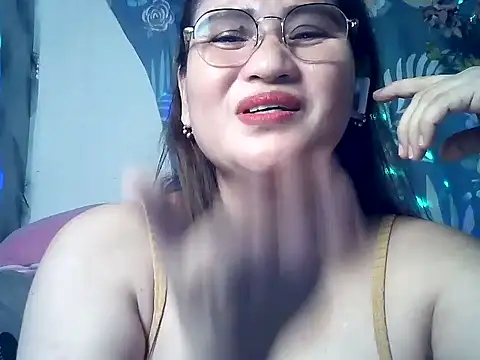 Snapshot of Amazing_Angel22 chatting on 12, 4, 2026 Amazing Angel22 online show from 12, 4, 2026