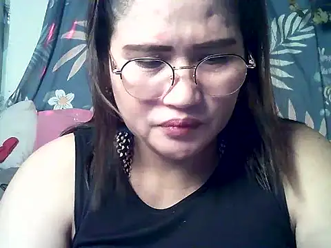 Snapshot of Amazing_Angel22 chatting on 15, 4, 2026 Amazing Angel22 online show from 15, 4, 2026