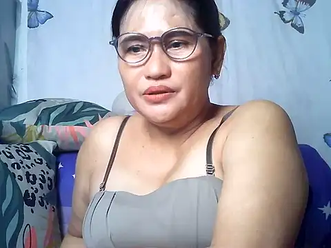Snapshot of Amazing_Angel22 chatting on 8, 7, 2026 Amazing Angel22 online show from 8, 7, 2026