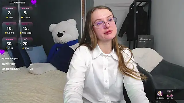 Snapshot of KateJonson chatting on 7, 12, 2024 KateJonson online show from 7, 12, 2024