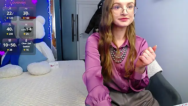 Snapshot of KateJonson chatting on 9, 12, 2024 KateJonson online show from 9, 12, 2024