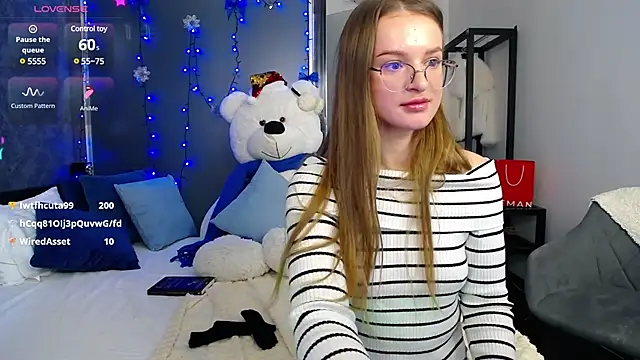 Snapshot of KateJonson chatting on 22, 12, 2024 KateJonson online show from 22, 12, 2024