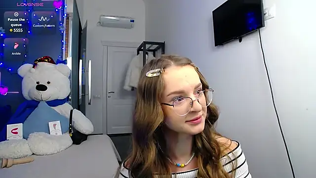 Snapshot of KateJonson chatting on 2, 1, 2025 KateJonson online show from 2, 1, 2025