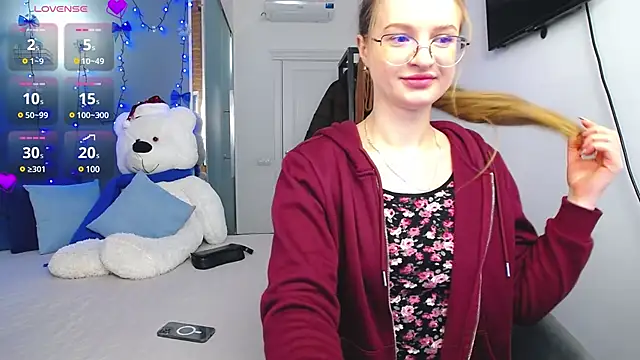 Snapshot of KateJonson chatting on 4, 1, 2025 KateJonson online show from 4, 1, 2025