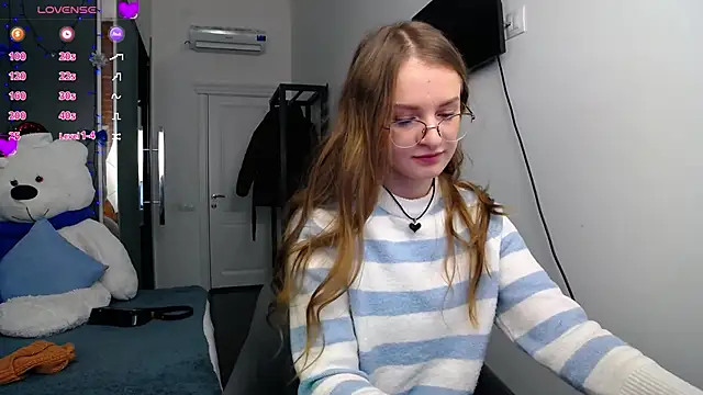 Snapshot of KateJonson chatting on 15, 1, 2025 KateJonson online show from 15, 1, 2025