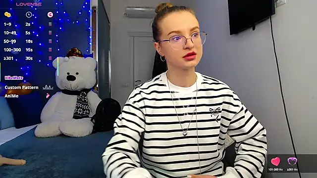 Snapshot of KateJonson chatting on 12, 3, 2025 KateJonson online show from 12, 3, 2025