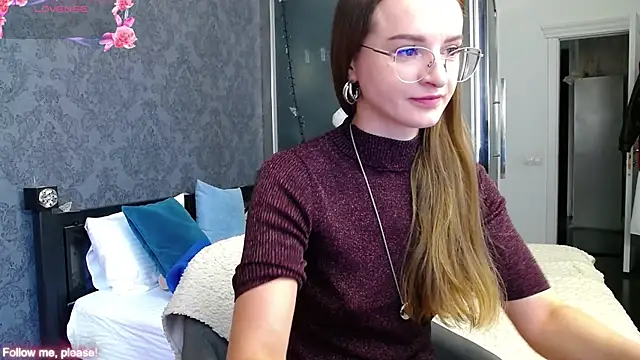 Snapshot of KateJonson chatting on 19, 9, 2025 KateJonson online show from 19, 9, 2025