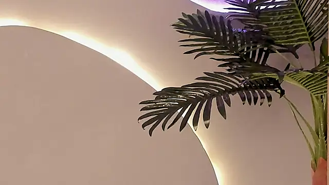 Snapshot of Emma_Morgann chatting on 20, 11, 2025 Emma Morgann online show from 20, 11, 2025