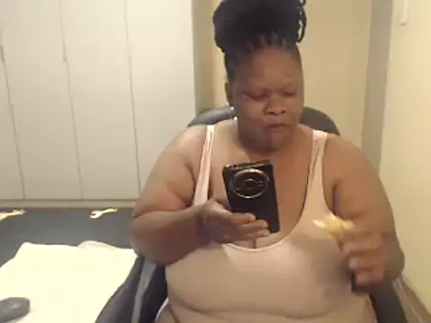 Snapshot of sweetnoziexx chatting on 16, 2, 2025 sweetnoziexx online show from 16, 2, 2025