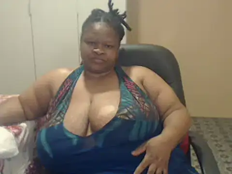 Snapshot of sweetnoziexx chatting on 14, 11, 2025 sweetnoziexx online show from 14, 11, 2025